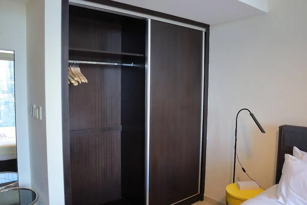 Comfort Cove 2Br Apartment Al Reem Абу-Даби