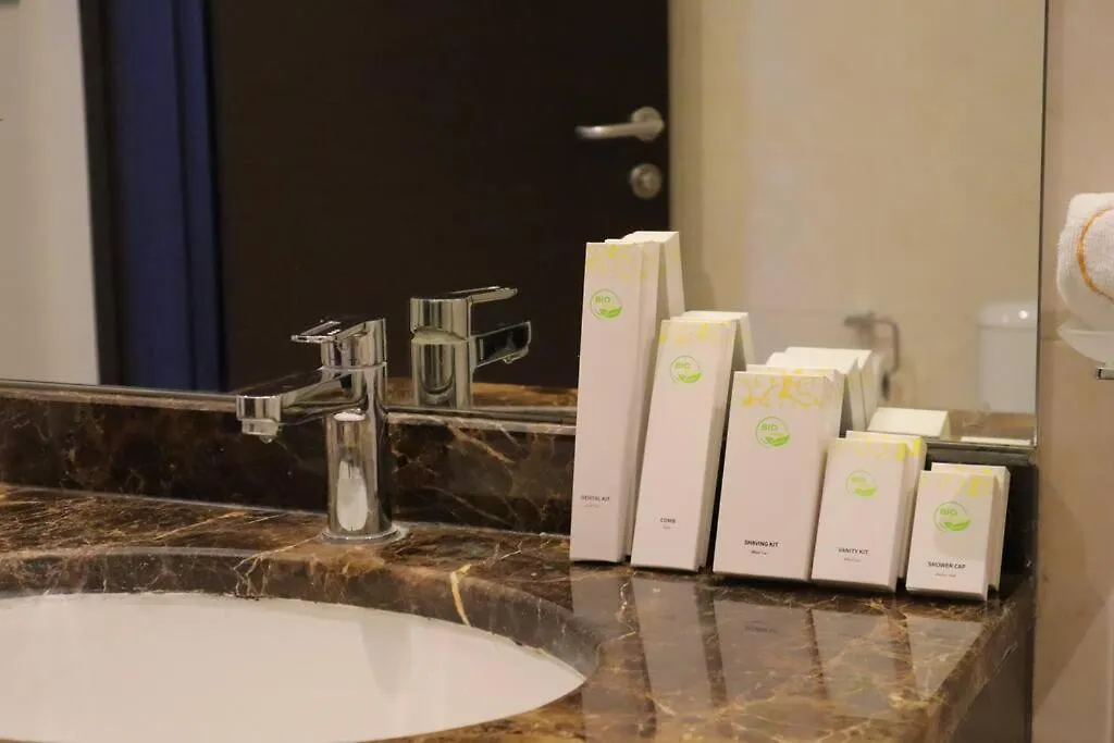 Comfort Cove 2Br Apartment Al Reem Абу-Даби 0*,