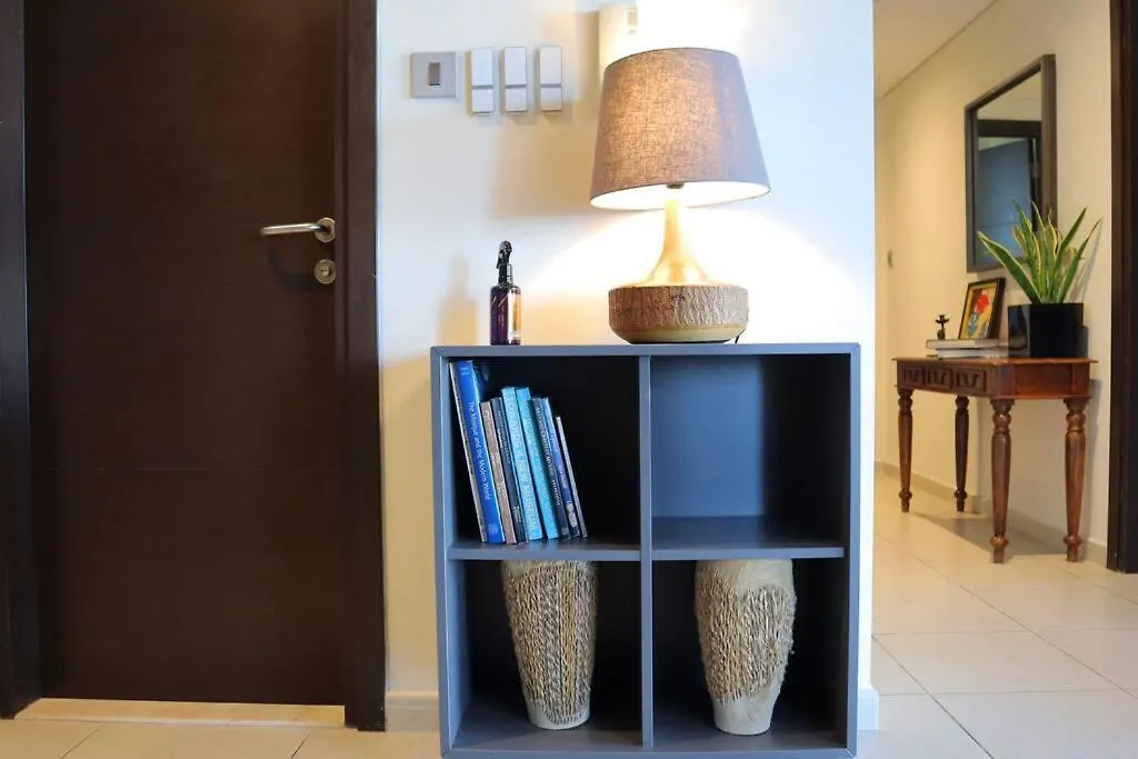 Comfort Cove 2Br Apartment Al Reem Абу-Даби 0*,